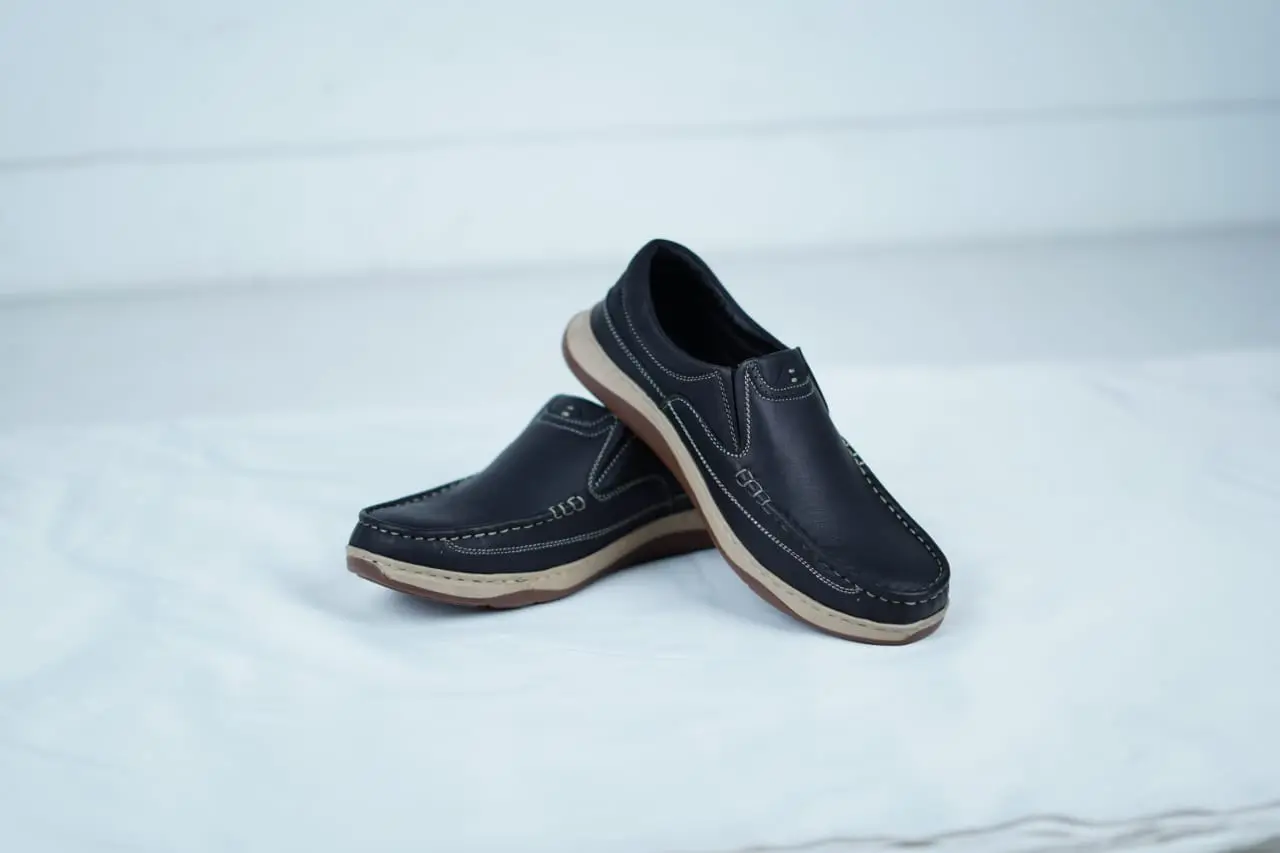 Casual shoes